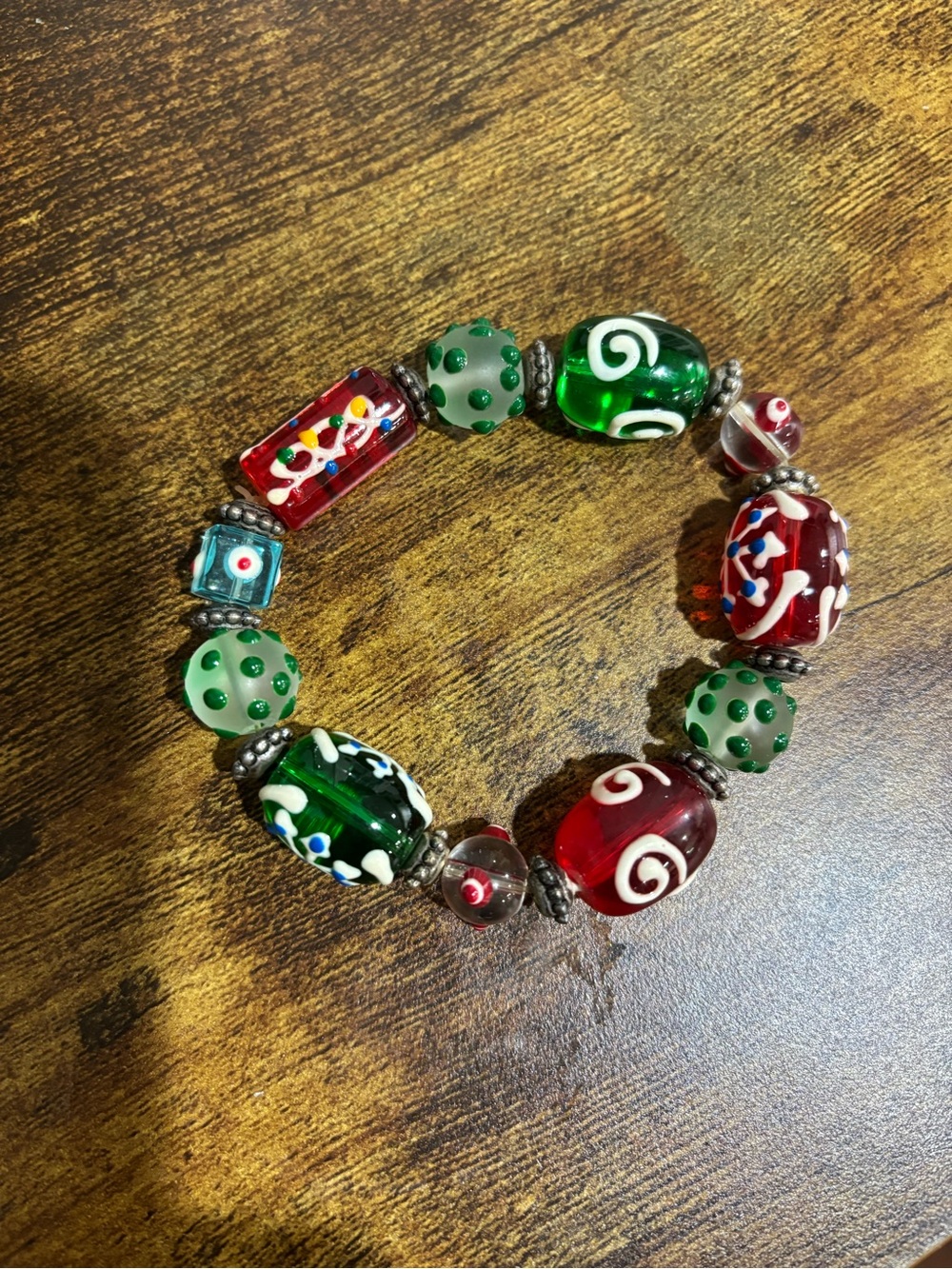 Festive Murano Red and Green Glass Bead Bracelet